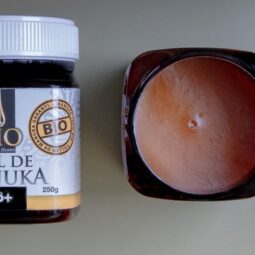 Tout savoir sur le miel de manuka